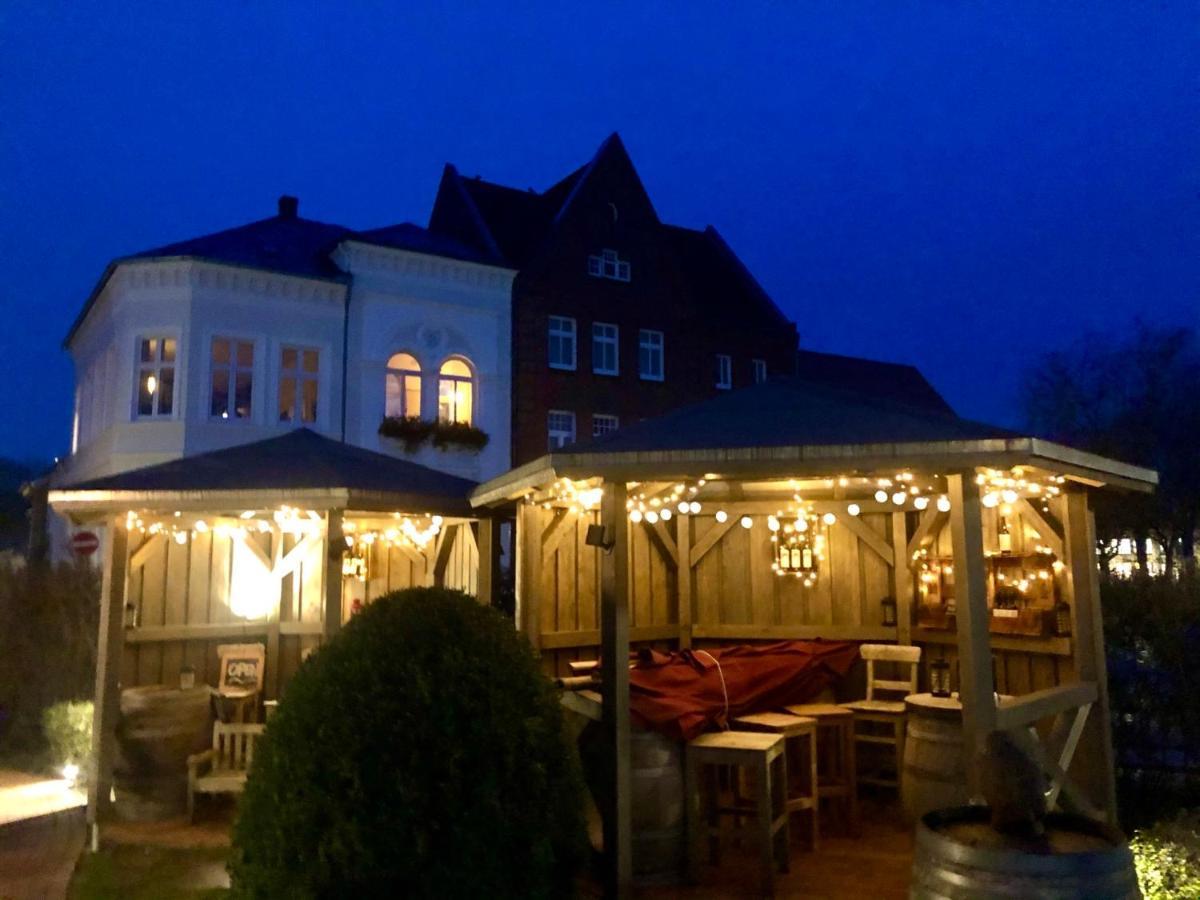 Gaestehaus Kajuete Direkt Am Wasser Friedrichstadt Zewnętrze zdjęcie