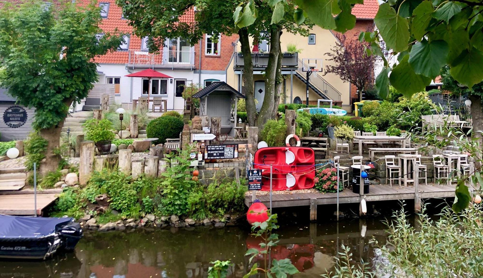 Gaestehaus Kajuete Direkt Am Wasser Friedrichstadt Zewnętrze zdjęcie