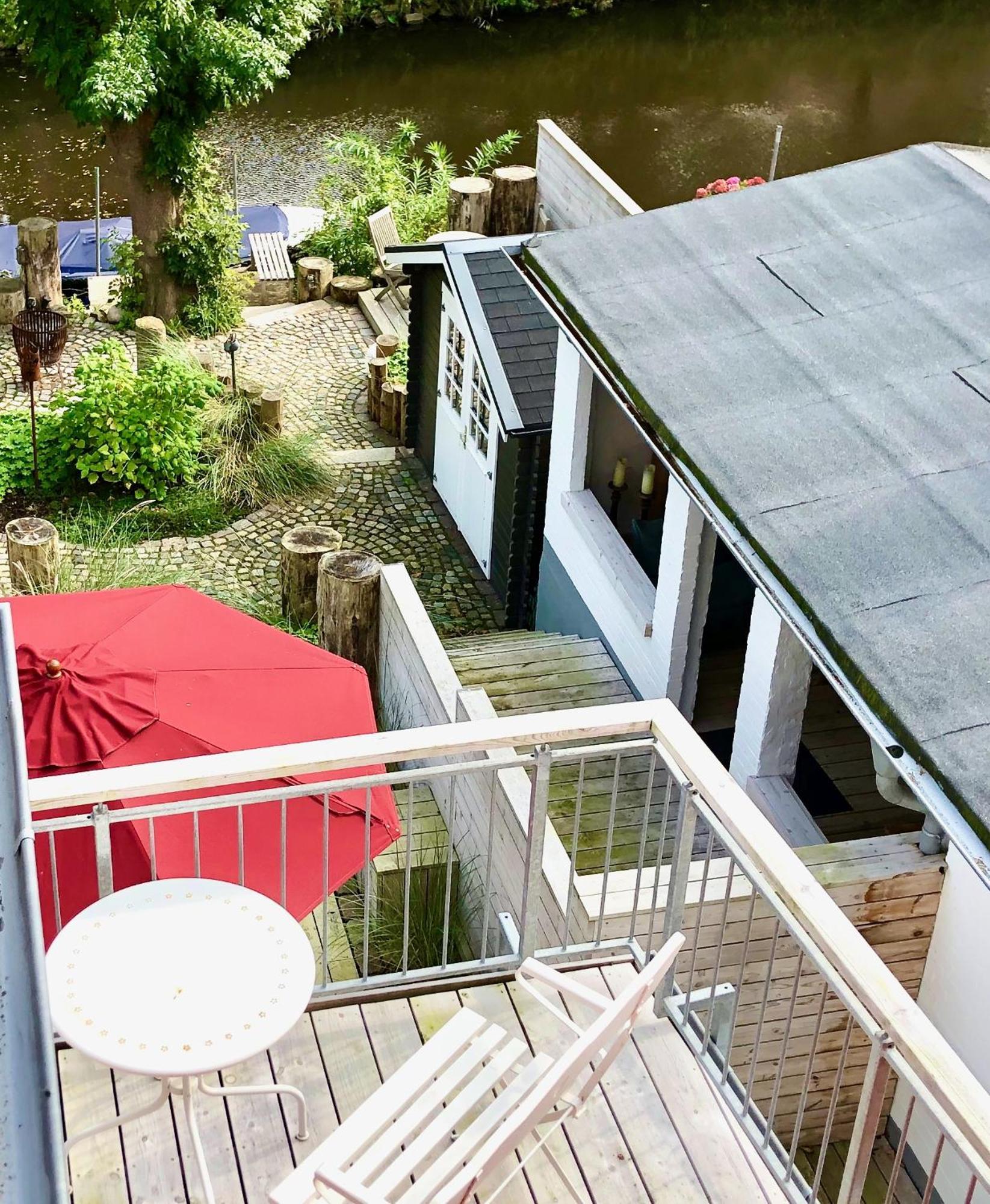 Gaestehaus Kajuete Direkt Am Wasser Friedrichstadt Zewnętrze zdjęcie