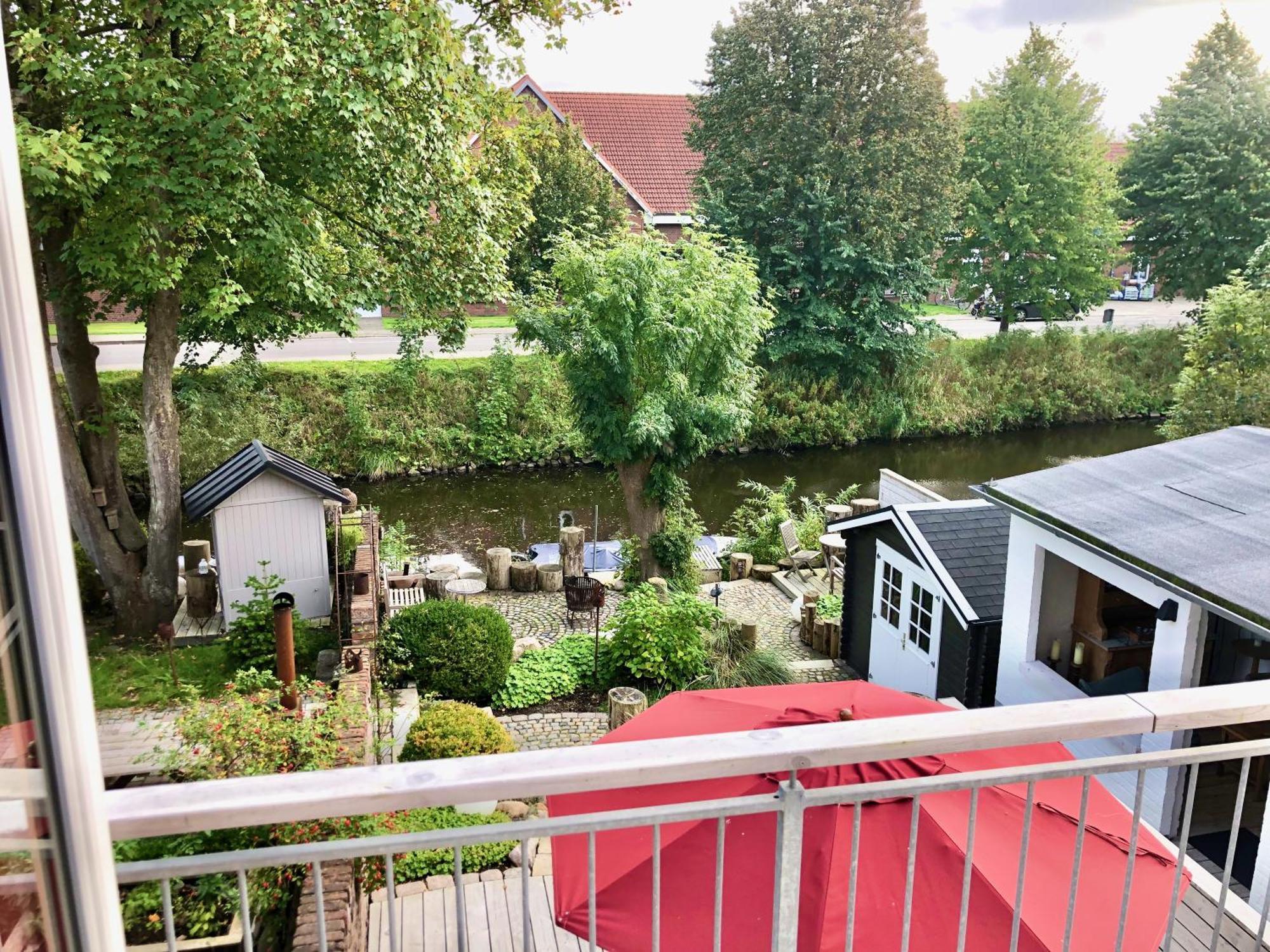 Gaestehaus Kajuete Direkt Am Wasser Friedrichstadt Zewnętrze zdjęcie