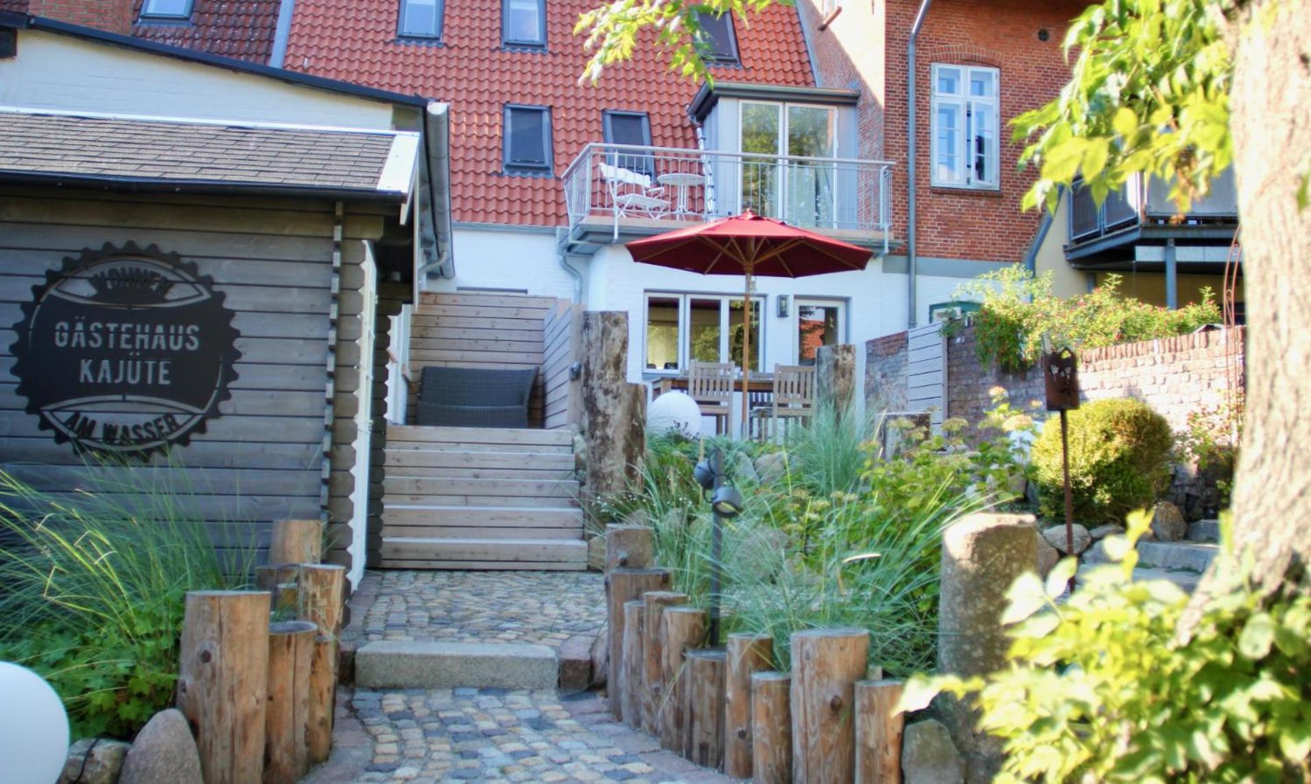 Gaestehaus Kajuete Direkt Am Wasser Friedrichstadt Zewnętrze zdjęcie